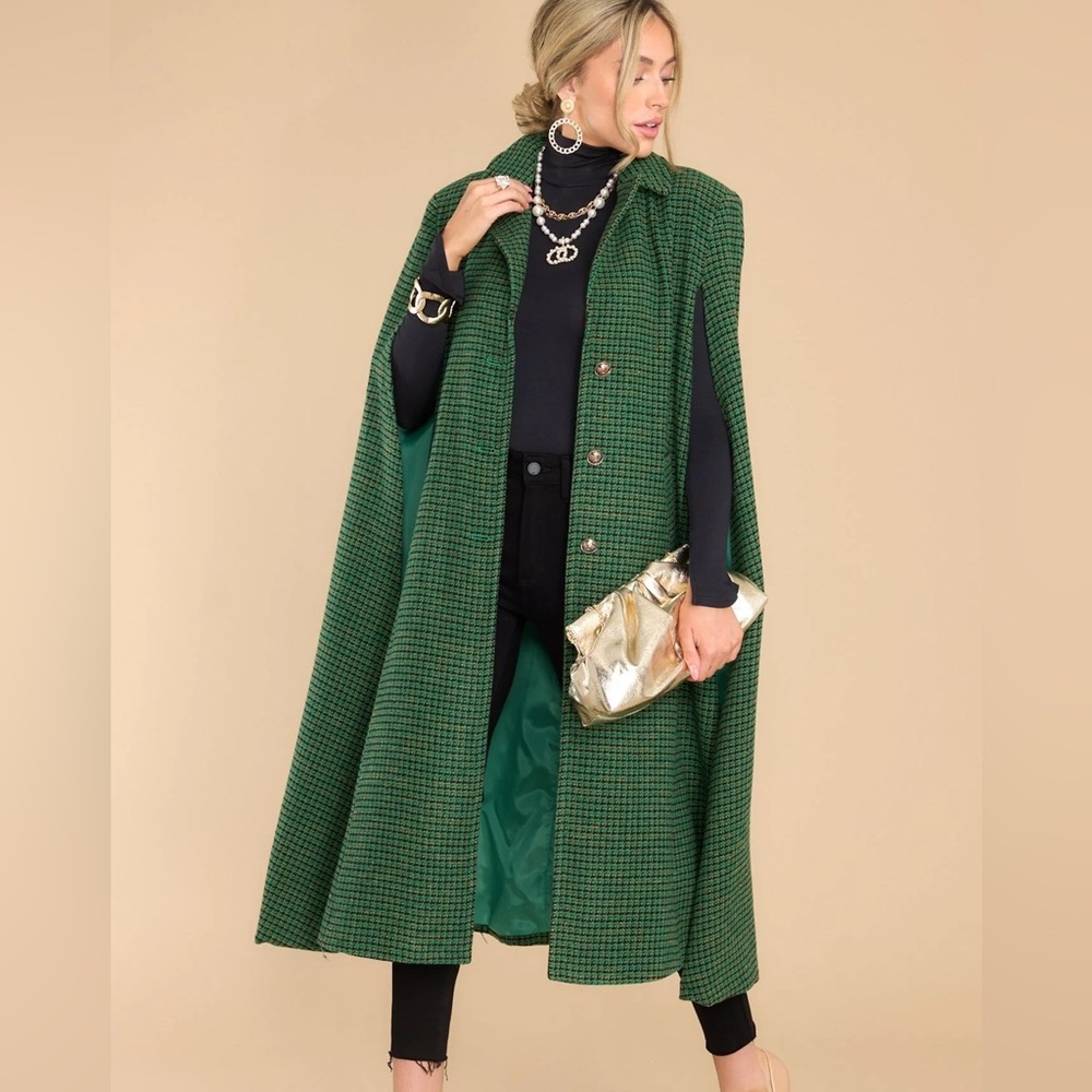 Red Dress boutique green houndstooth cape jacket
